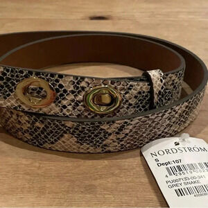 NWT Halogen Women’s Belt Grey Snake/gold accents/Boho Trending